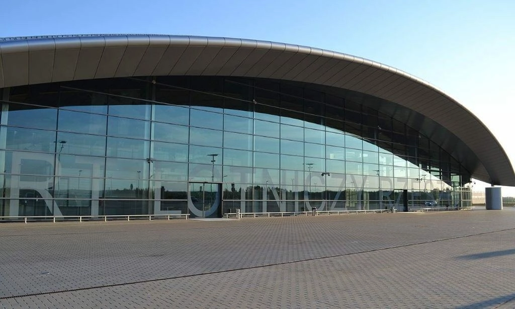 Nowy_terminal_portu_lotniczego_Rzeszów-Jasionka