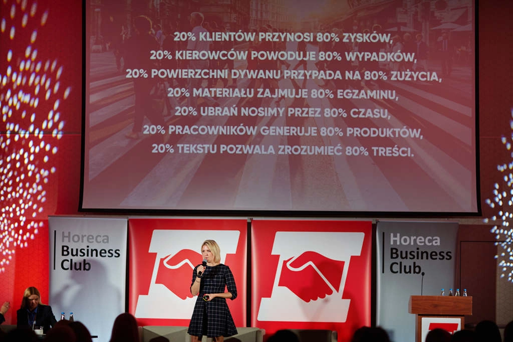 Hotel Meeting Businesswoman Edition 09