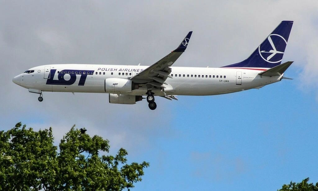 Boeing 737-800 PLL LOT