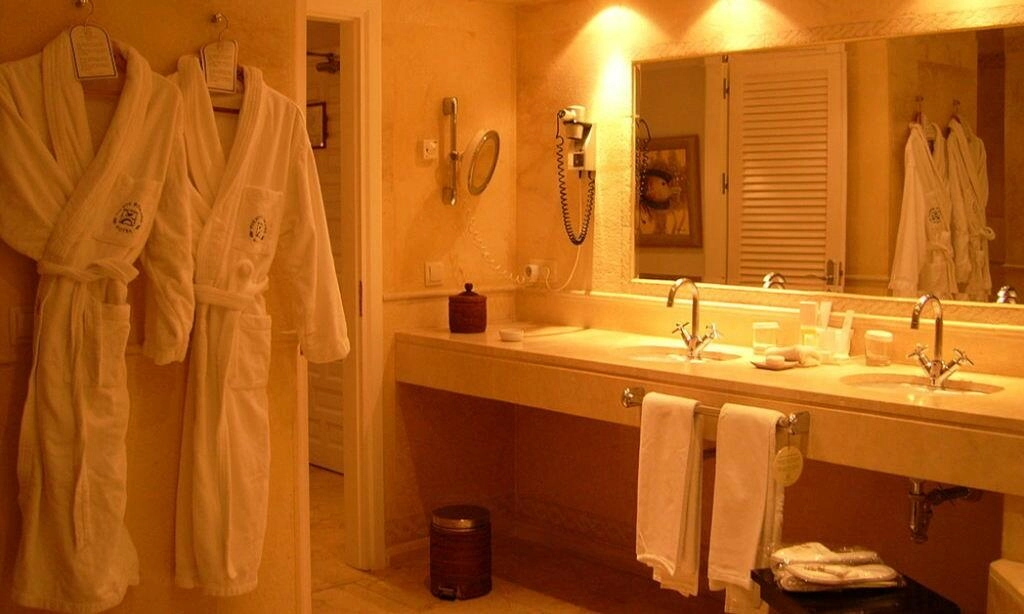Hotelowa lazienka
