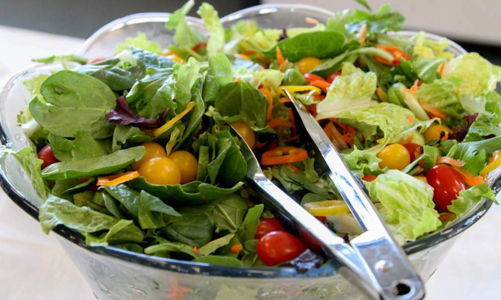 Salatka weganizm wegetarianizm