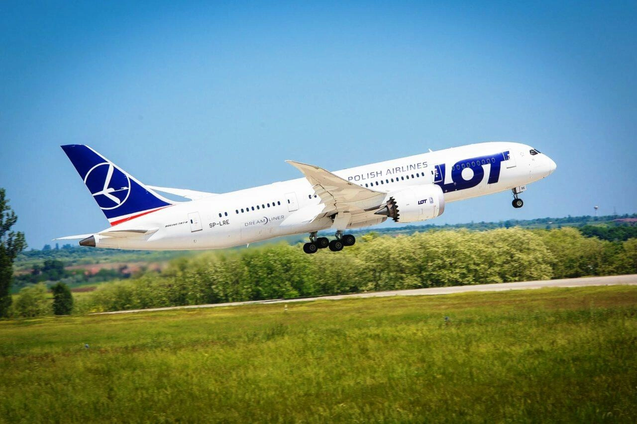 Dreamliner_LOT_Polish_Airlines