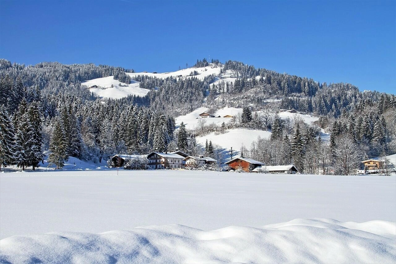 winter-4714112_1280
